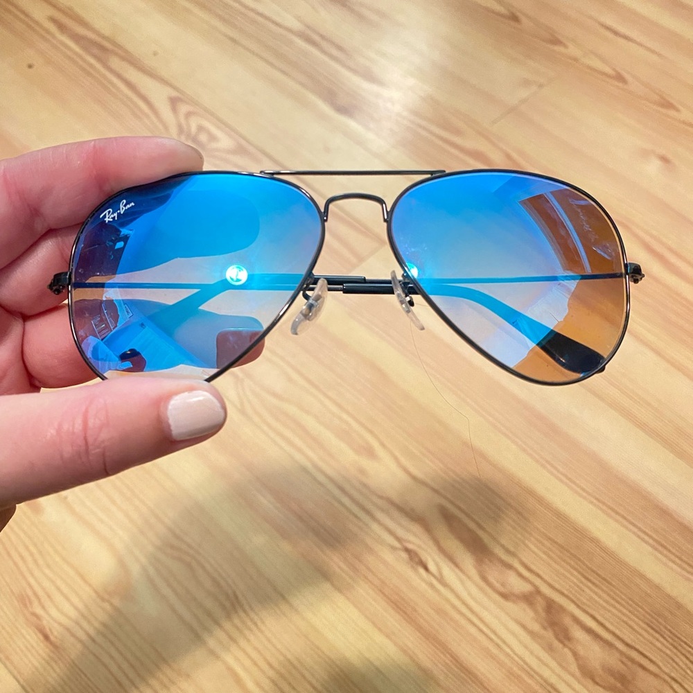 Ray Ban aviators with case (never worn)